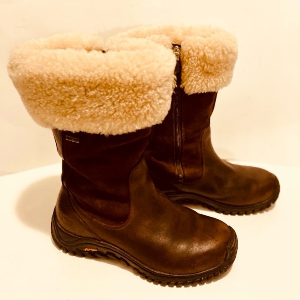 Ugg Australia Brandon Brown Leather Gore Tex Boots Size 7 US